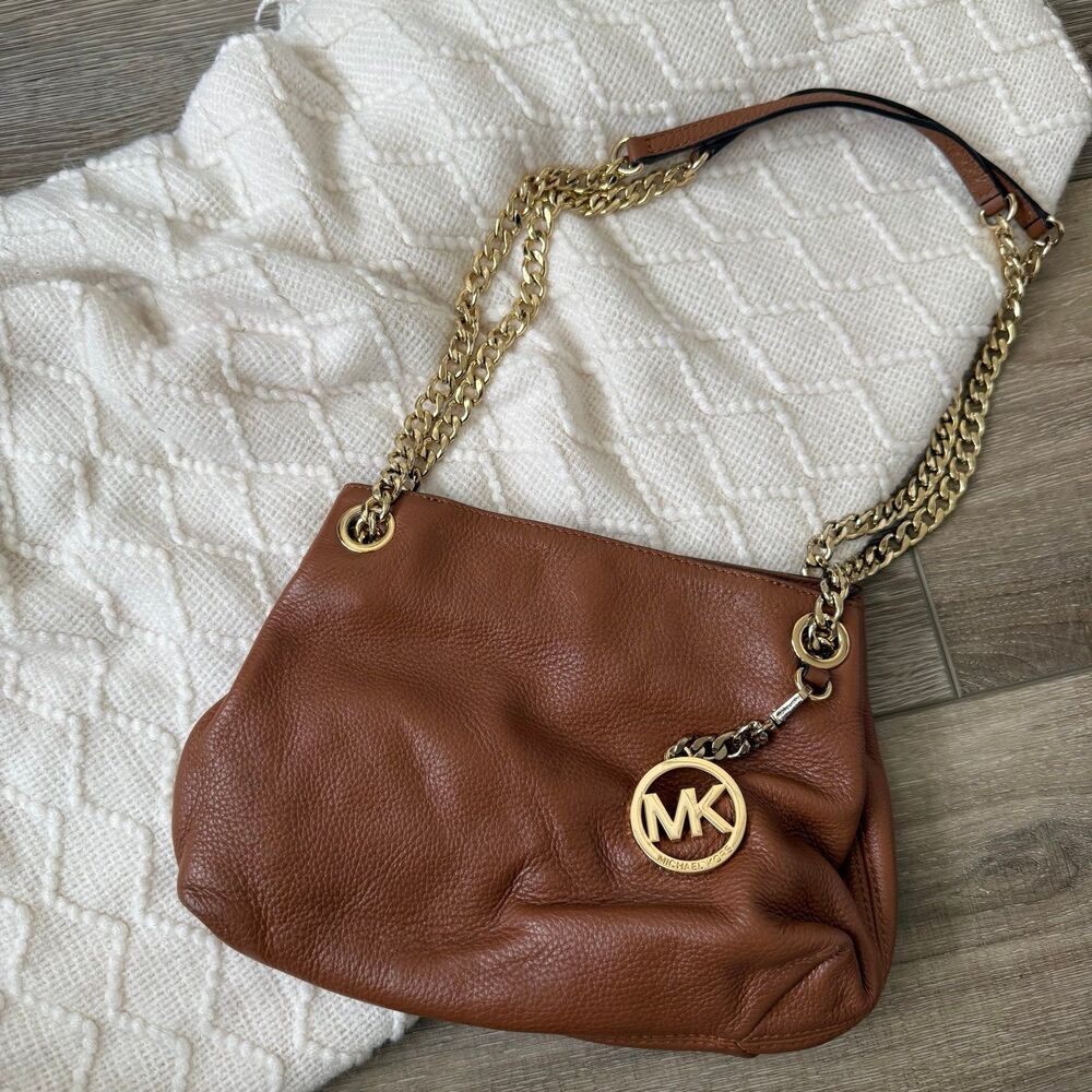 Michael Kors Jet Set Medium Leather Shoulder Bag
